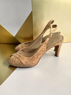 STUART WEITZMAN Cork Slingback Kitten Heels Size 7